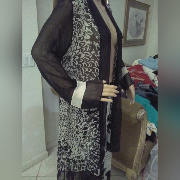BNWOT PHENOMENAL 3 PC. SILK OUTFIT W/ BELT MAXI SKIRT 2 JACKETS BY HARARI HIGHLI - Picture 7 of 12